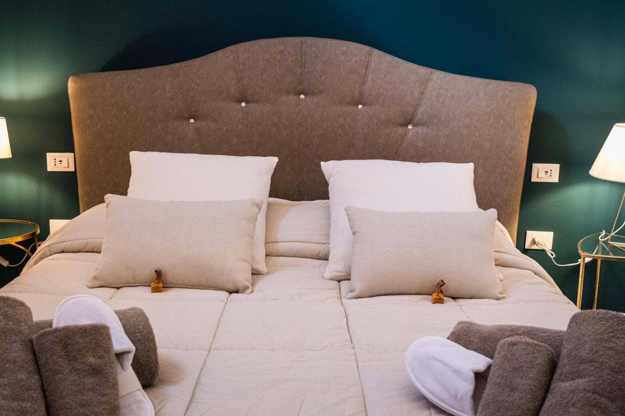 Galatina Suites Boutique - Luxury Experience In Salento Luaran gambar