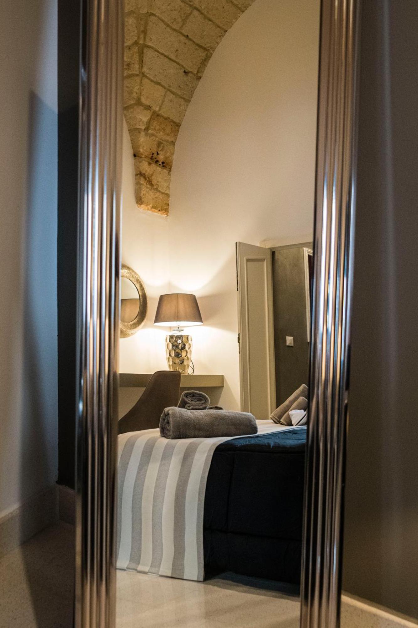 Galatina Suites Boutique - Luxury Experience In Salento Bilik gambar