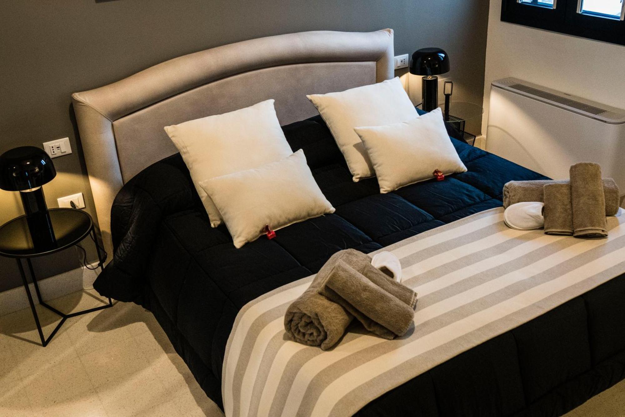 Galatina Suites Boutique - Luxury Experience In Salento Bilik gambar